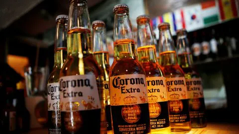 Increíble: decomisan cerca de 170 mil botellas de cerveza Corona en Lirquén