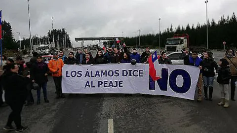 Protestas no decaen en la Provincia de Arauco contra el alza de peaje