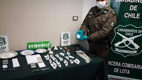 Carabineros detuvo a tres personas en Lota por microtráfico de drogas