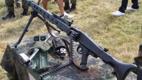 ¡Otra vez el Ejército! Formalizan a sargento por vender armas a narcotraficantes