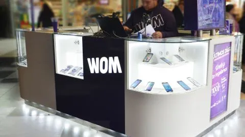 Con armas electroshock: violento asalto afectó a sucursal de WOM en Concepción