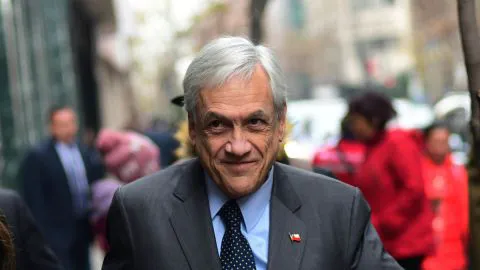 Piñera usó lenguaje inclusivo en su visita en Lota y saluda a “todas, todos y todes”