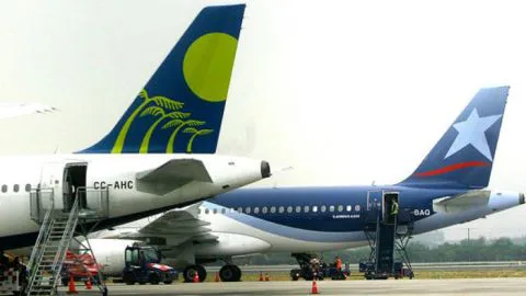 Dos aerolíneas chilenas figuran en el ránking de las mejores industrias de aviación