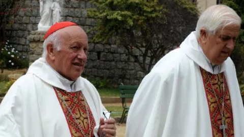 Carta incautada por fiscalía revela que Goic cuestiona accionar de Ezzati en casos de abusos sexuales