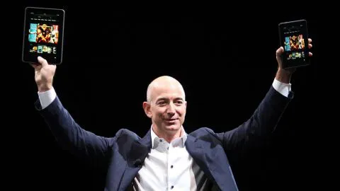 El hombre más rico del mundo: La fortuna de Jeff Bezos alcanza los $150 mil millones