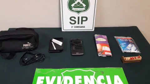 Dos detenidos por robar especies desde un vehículo en Lota