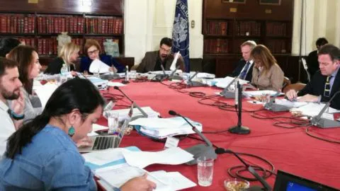 Aprueban que mayores de 14 puedan cambiarse nombre y sexo sin previa autorización