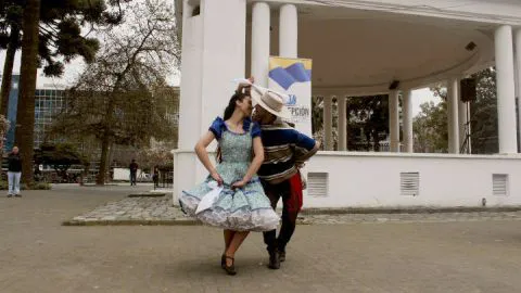 Lanzan curso de cueca a luca en Concepción