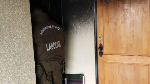 Con quemaduras terminó una mujer producto de un incendio en un departamento