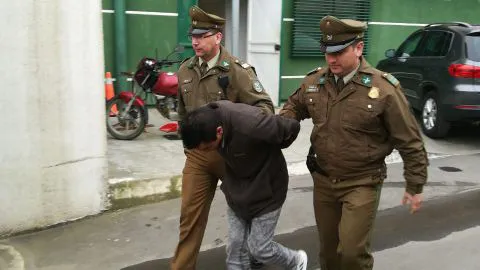 Su nerviosismo lo delató y terminó siendo detenido por personal de la SIP de Penco