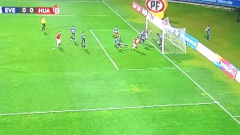 Huachipato empata de visita y exigen con urgencia el VAR ante gol no cobrado