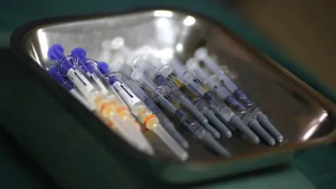 Por error vacunan a 25 escolares de 1° Básico contra Virus del Papiloma Humano
