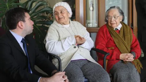 Más de 200 adultos mayores de la provincia de Concepción deben ser sacados de hogares que no cumplen normas