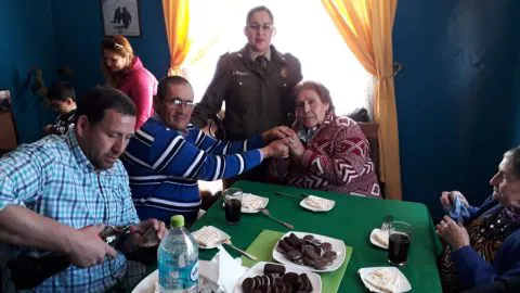¡Emocionante reencuentro! Tras 54 años volvió a ver a su madre