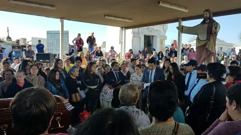 El desafortunado momento de la Municipalidad de Coronel en el funeral de vecina asesinada