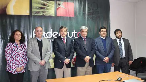 Buscan alianza que potencie a los pequeños productores del país