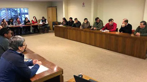 Buscan alianza comercial entre productores hortícolas y nueva central de abastecimiento en la región