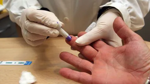 Ante explosivo aumento de contagios de VIH aplicarán test rápidos en toda la región del Biobío