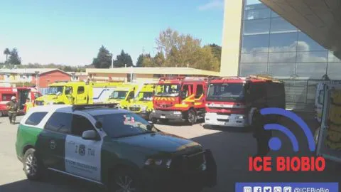 Bomberos trabaja en Hospital Las Higueras ante posible emanación de gas