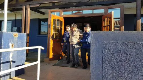 Registran detención ciudadana de un sujeto al interior de un Cesfam en Lota