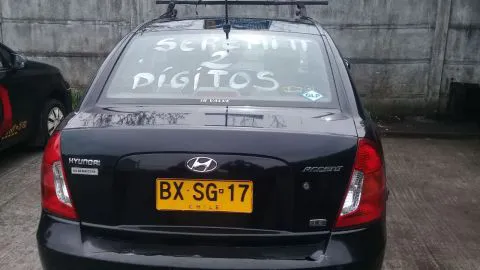 Conductores de taxis colectivos del Gran Concepción se movilizan este miércoles