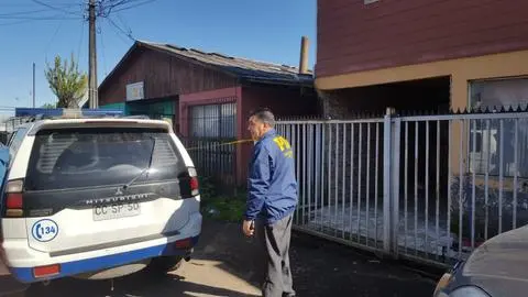 Madre e hija fueron encontradas muertas al interior de una vivienda en Los Ángeles