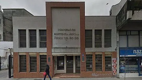 Funcionarios de la Corporación de Asistencia Judicial paralizan labores por 48 horas