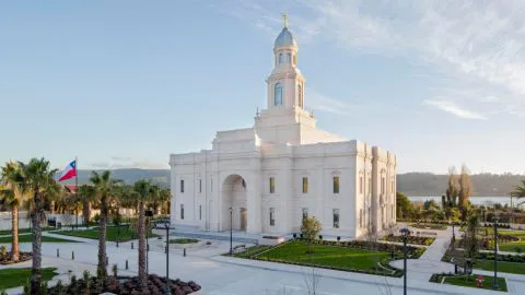 Última semana de “puertas abiertas” del templo mormón de Concepción