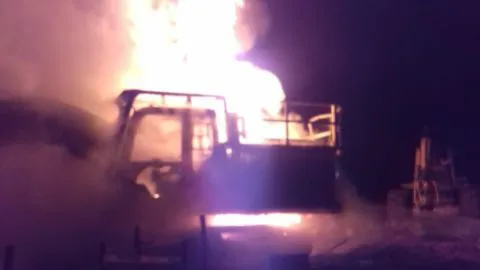 Nuevo ataque incendiario deja dos máquinas quemadas en Curanilahue