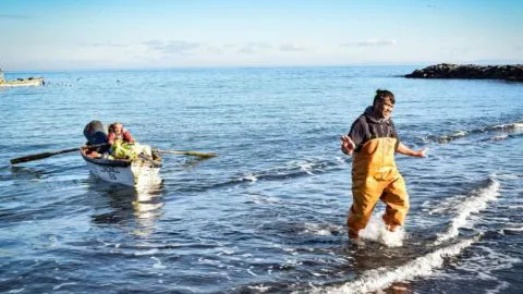 Inminentes terminales petroleros en Caleta Maule de Coronel preocupan a pescadores