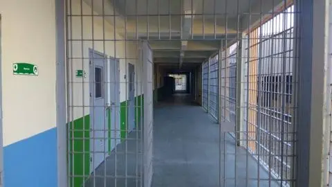 Nueva cárcel El Manzano al estilo Vis a Vis: En un año estaría implementada