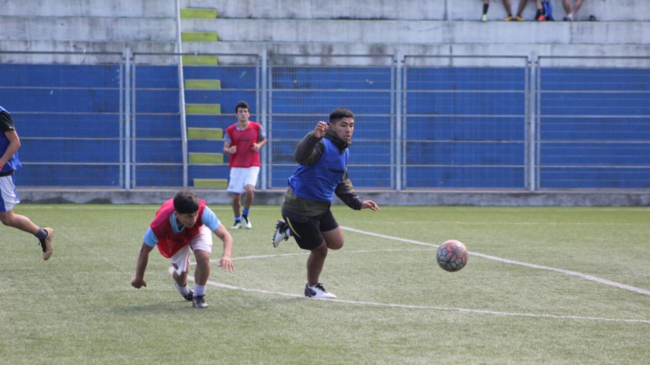 Naval cerró su primera prueba de jugadores con un éxito rotundo