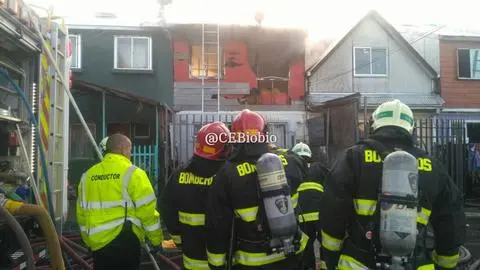 Un incendio afectó a cinco viviendas en la comuna de Chiguayante