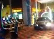 ¿El jugo del siglo? Hombre destruye frontis de casino en Talca