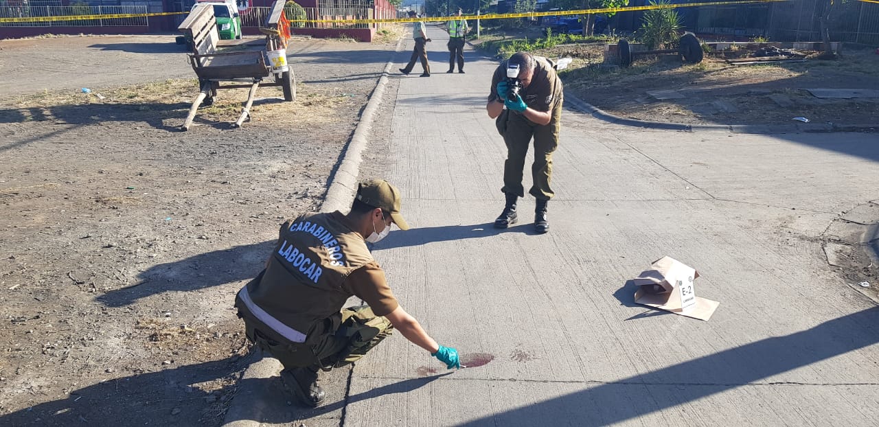 Muere joven encontrado herido en la vía pública en Coronel