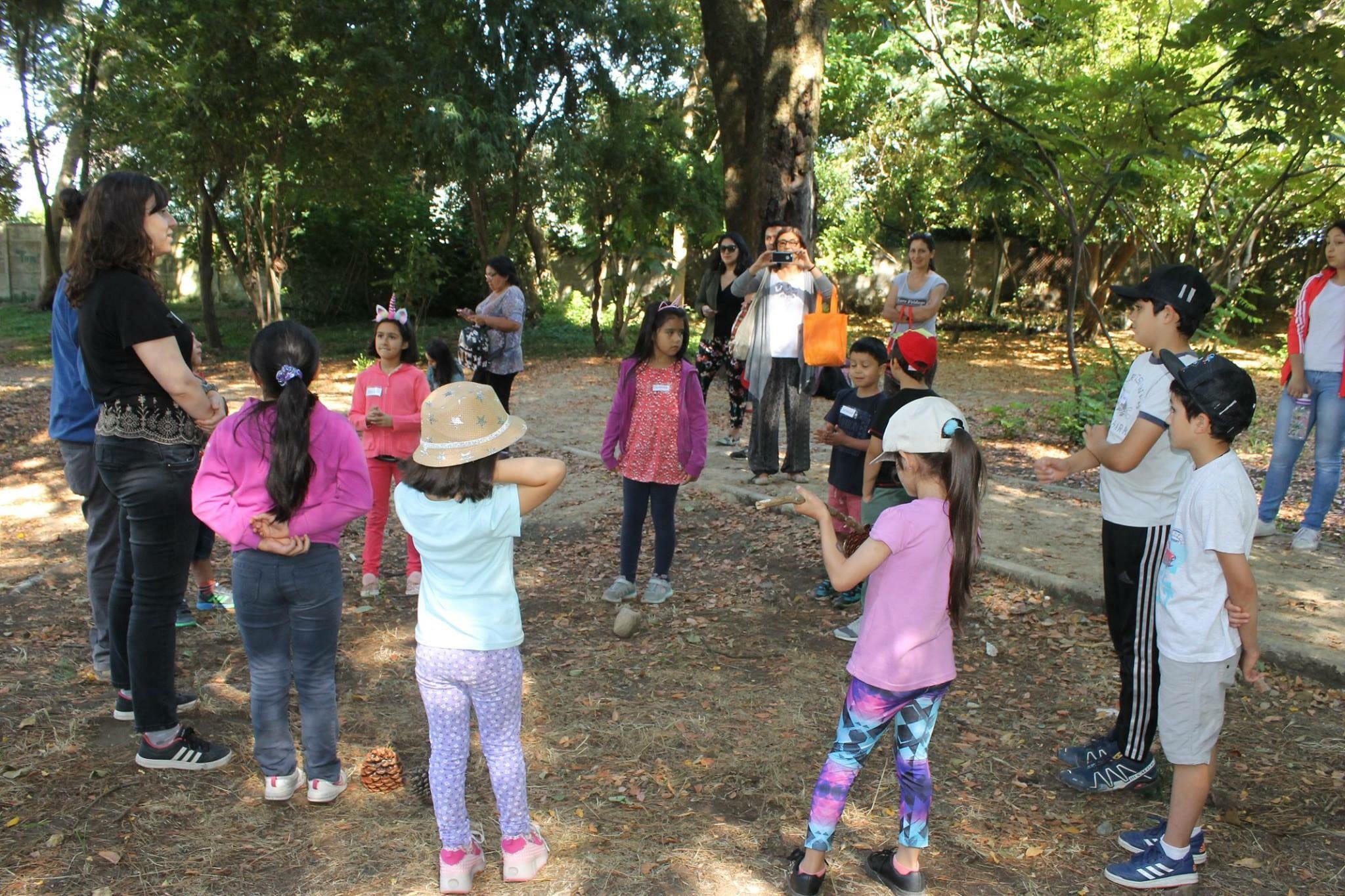 Niños aprenden danza, teatro y malabarismo en Chiguayante