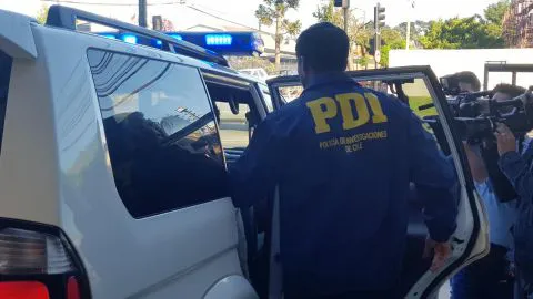 Seis sujetos armados atacan a pareja de adultos mayores, les roban y cometen abuso en Colina