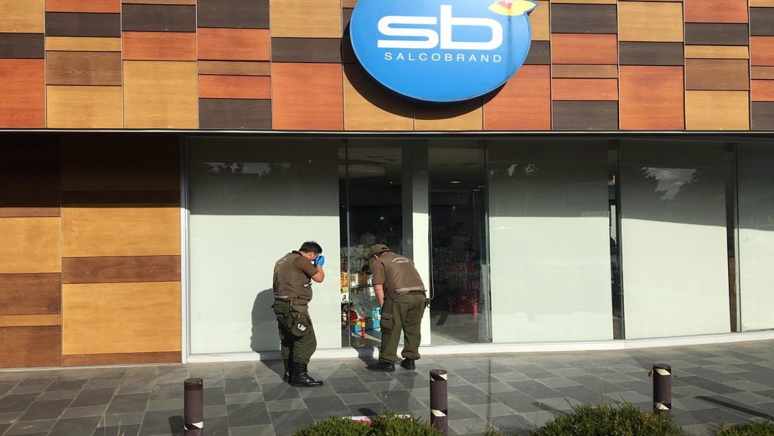 Chuzo en mano delincuentes robaron en farmacia de Andalué en San Pedro de la Paz