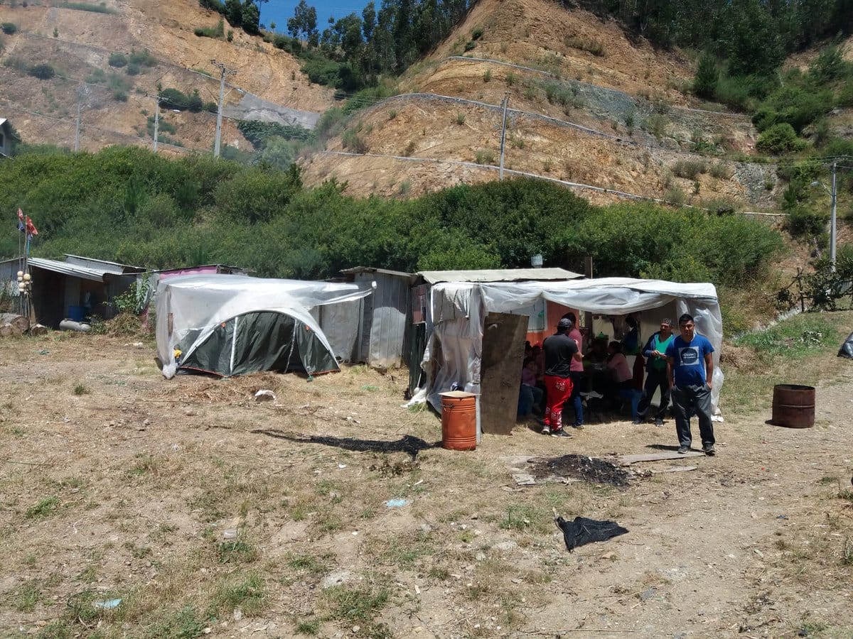 Allegados de Tumbes iniciaron toma indefinida de terreno de Serviu