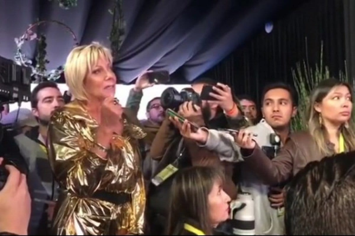 VIDEO | Argandoña apareció en conferencia de Jani Dueñas y generó tensión