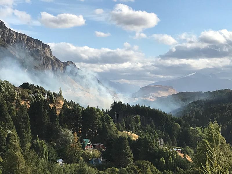 Codeff denuncia que Gobierno le baja el perfil a graves incendios forestales en Aysén