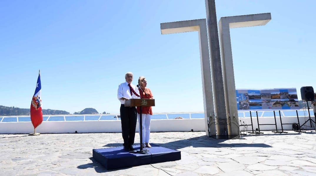 En medio de acto por el 27/F en Dichato Piñera anunció que invitó a Guaidó a Chile