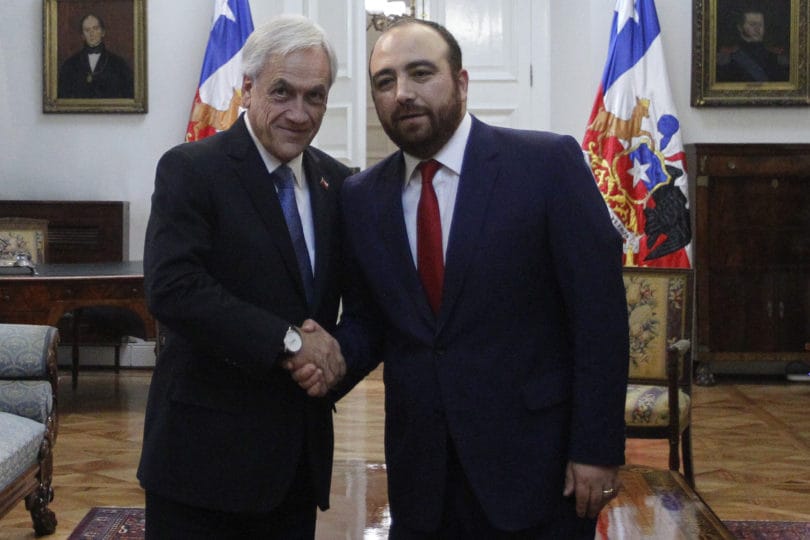 Sebastián Piñera sostuvo reunión el timonel de la DC Fuad Chahín: “Esperamos por el bien del país que esto termine bien”