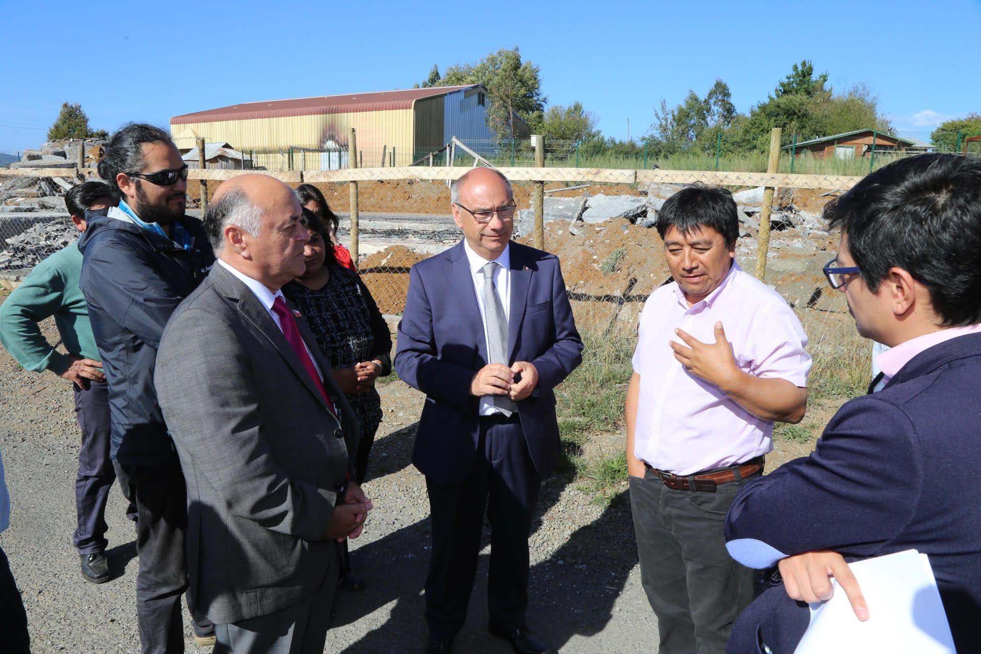 Siniestrada escuela de Tirúa recibirá millonaria inversión para su reconstrucción