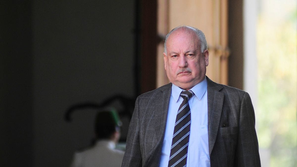 Guillermo Teillier se encuentra hospitalizado por complicaciones de salud