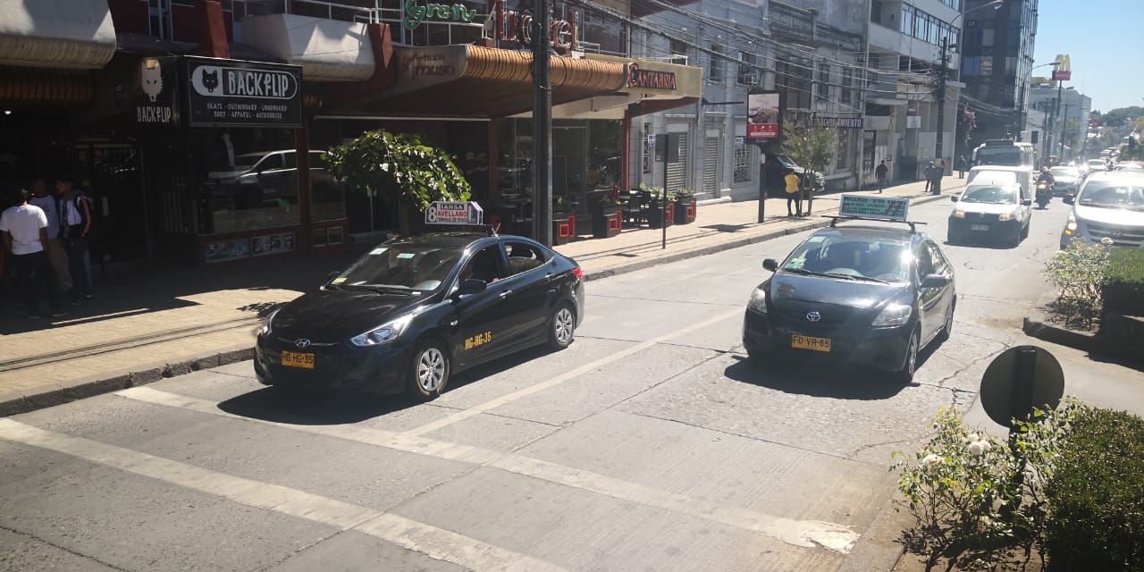 Colectivos de Los Ángeles fueron multados por no tramitar certificados de inscripción
