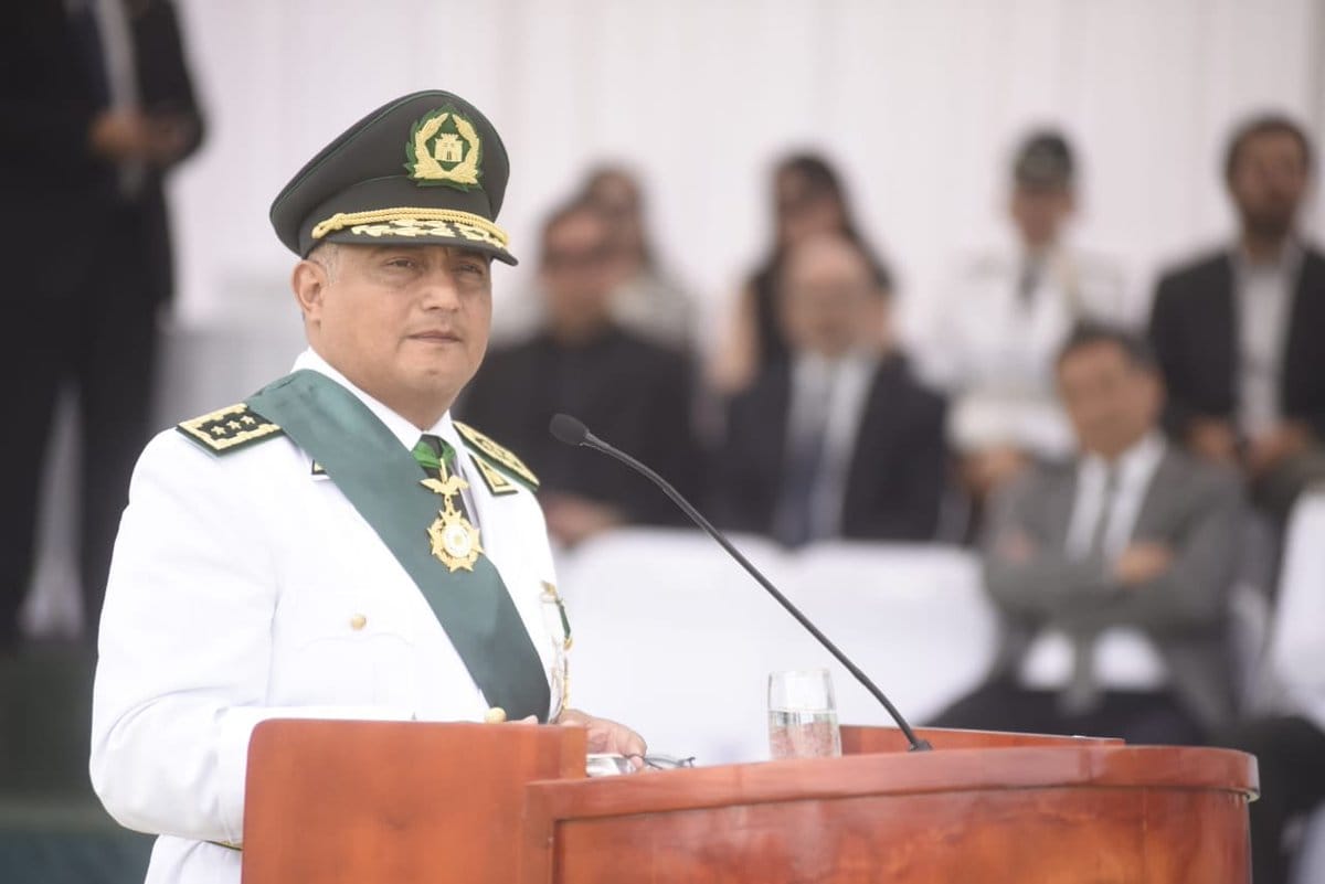 Director nacional de Gendarmería testificó en juicio por parto engrillado de Lorenza Cayuhan