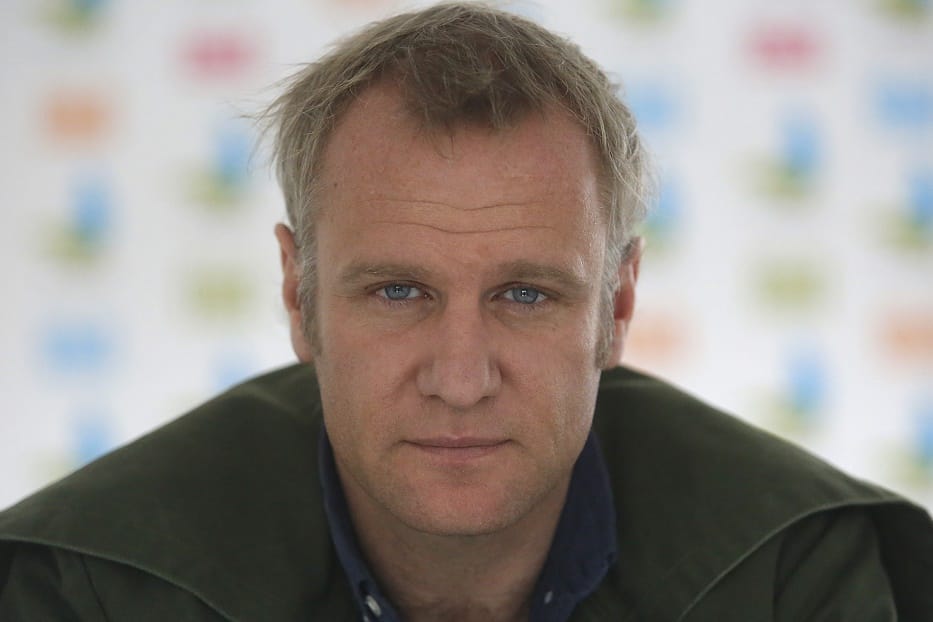 Felipe Kast rompe el silencio tras video viral acompañado de una mujer