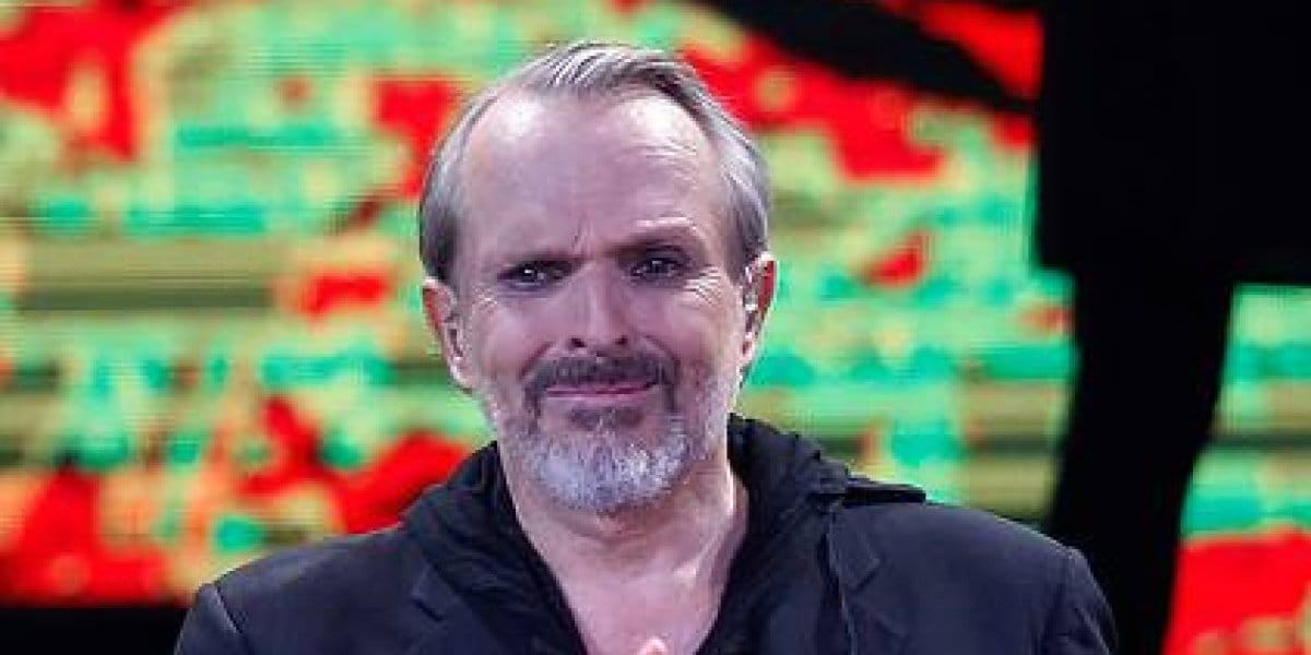 VIDEO | Miguel Bosé arremete nuevamente contra Bachelet con extraño video