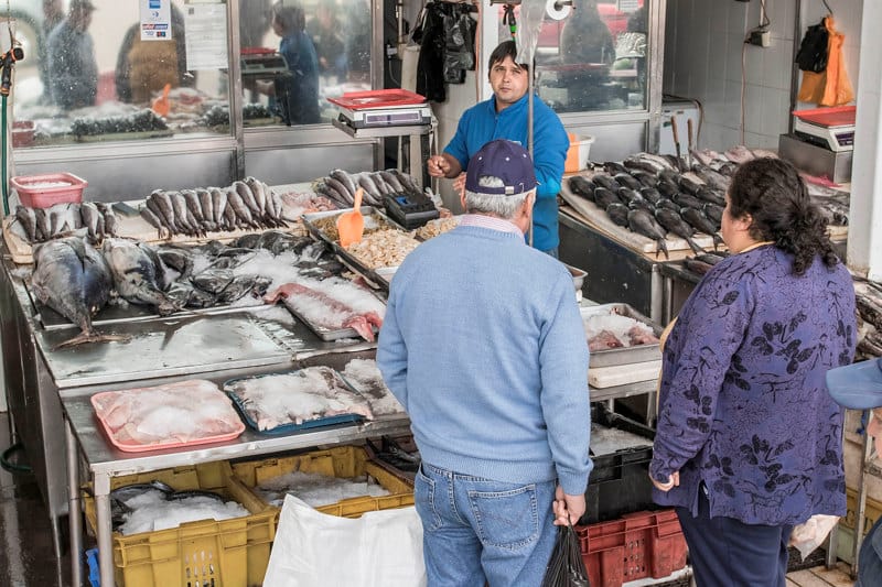 Levantan prohibición de funcionamiento a pescaderías de la Vega Monumental de Concepción